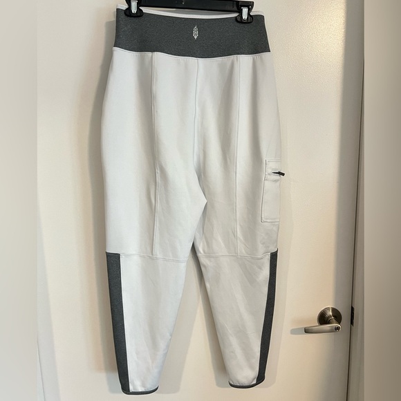 X FP Movement Round The Block Jogger in Optic White - Picture 4 of 7